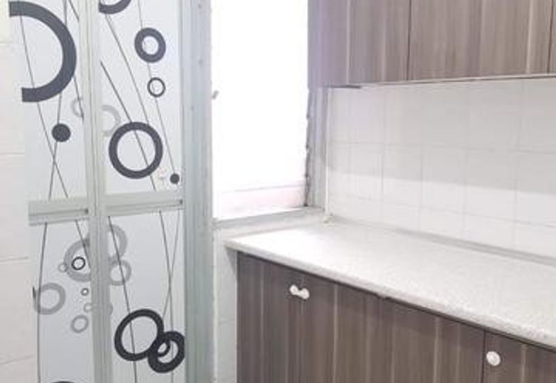 Putra Indah Apartment, Taman Pinggiran Putra