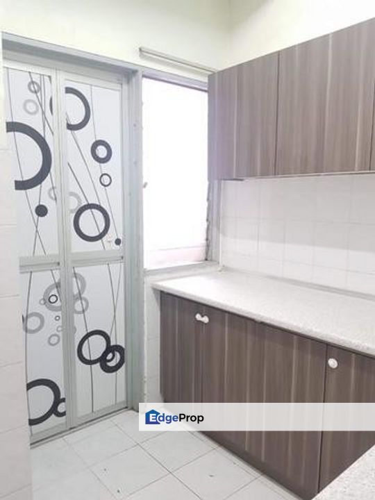 Putra Indah Apartment, Taman Pinggiran Putra, , 