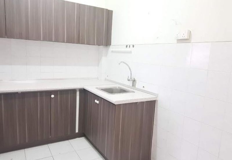 Putra Indah Apartment, Taman Pinggiran Putra