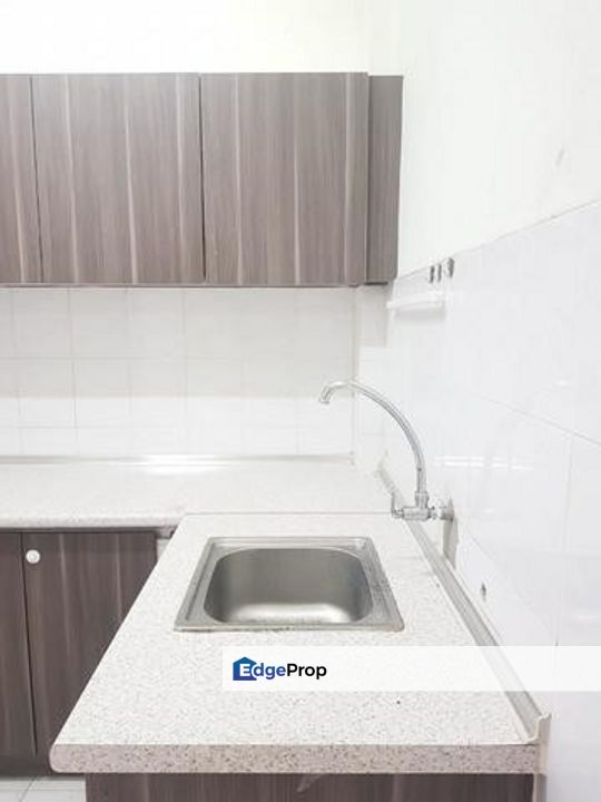 Putra Indah Apartment, Taman Pinggiran Putra, , 