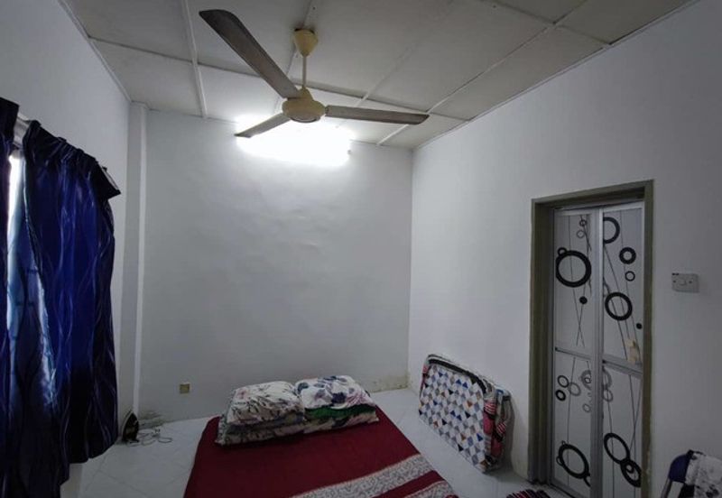 Putra Indah Apartment, Taman Pinggiran Putra