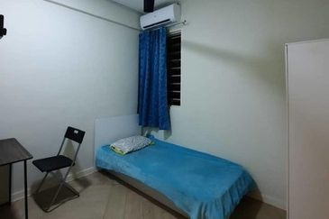 Vista Pinggiran, Taman Pinggiran Putra