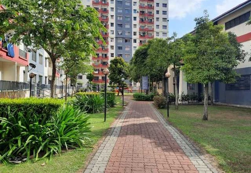 Vista Pinggiran, Taman Pinggiran Putra