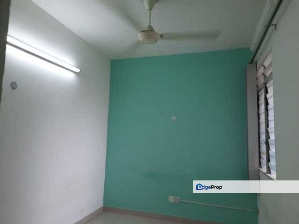 Mentari Court Petaling Jaya For Sale 4 BEDROOM WALKING DISTANCE TO KTM SETIA JAYA, Selangor, Bandar Sunway