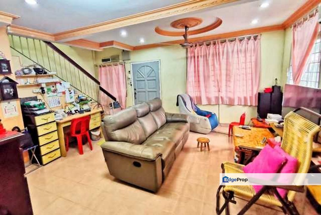 Corner Taman Putra Perdana Big Land , Selangor, Puchong