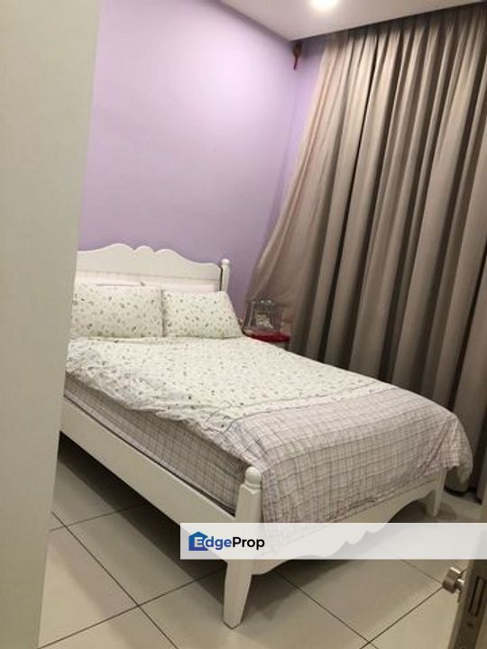 Zeva Residence Equine Park For Sale Fully Furnished Fully Renovated 2 C/Park, Selangor, Seri Kembangan