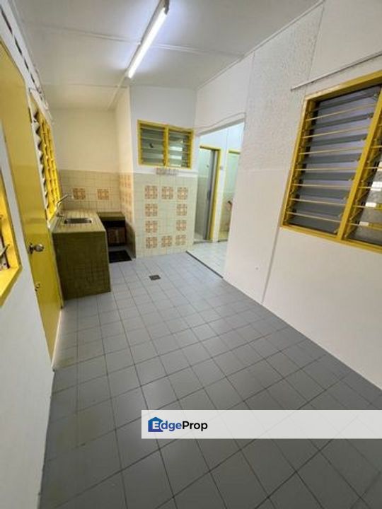 Taman Sri Serdang Non Bumi Well Kept, Selangor, Seri Kembangan