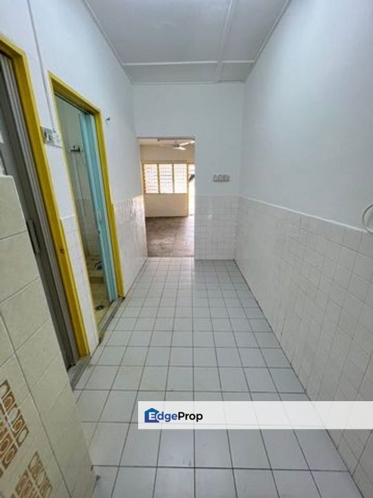 Taman Sri Serdang Non Bumi Well Kept, Selangor, Seri Kembangan