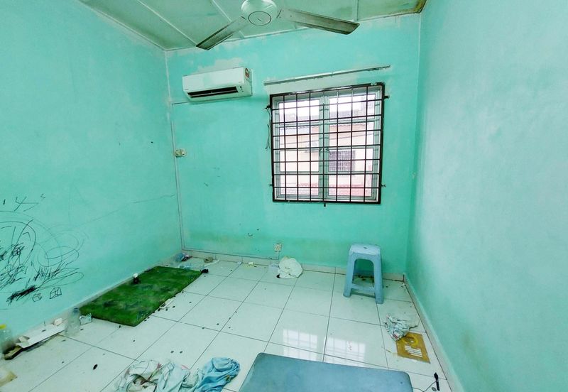 Taman Saujana Puchong