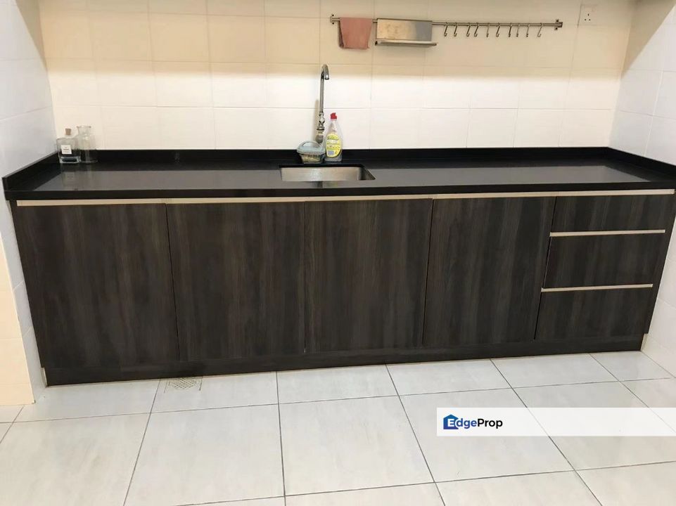 𝐍𝐎𝐍 𝐁𝐔𝐌𝐈 𝐑𝐞𝐧𝐨𝐯𝐚𝐭𝐞𝐝 𝐊𝐢𝐭𝐜𝐡𝐞𝐧 𝐂𝐚𝐛𝐢𝐧𝐞𝐭 𝐂𝐨𝐫𝐧𝐞𝐫 𝐔𝐧𝐢𝐭 𝐁𝐒𝐏𝟐𝟏 𝐅𝐨𝐫 𝐒𝐚𝐥𝐞, Selangor, Jenjarom