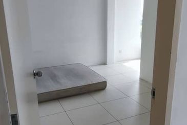 Calisa M @ Calisa Residences