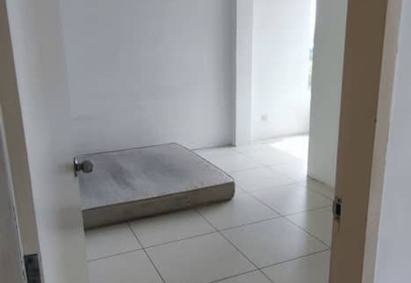 Calisa M @ Calisa Residences