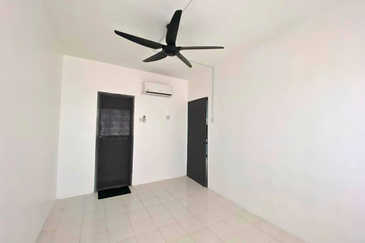 Vista Pinggiran, Taman Pinggiran Putra