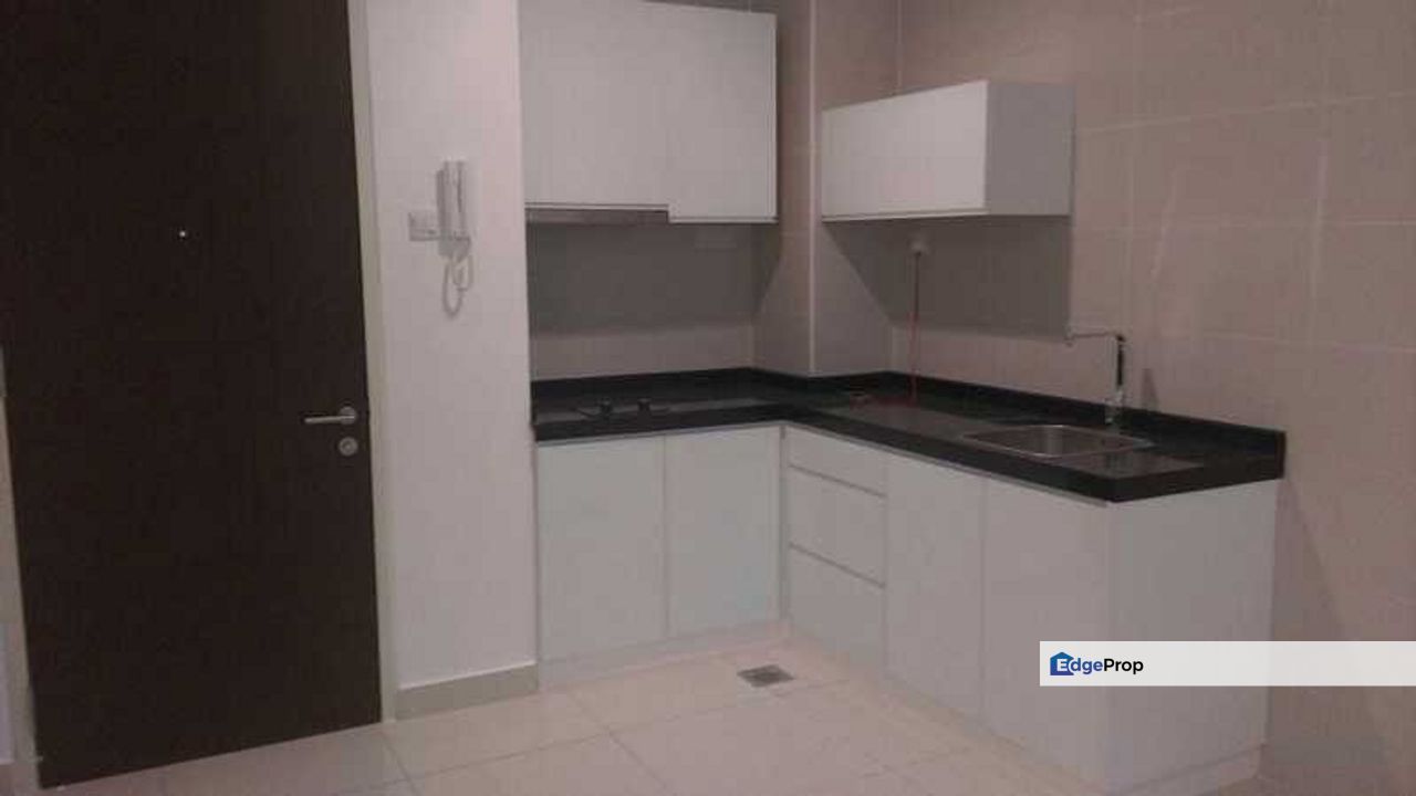 𝐅𝐑𝐄𝐄𝐇𝐎𝐋𝐃 𝐅𝐮𝐥𝐥𝐲 𝐅𝐮𝐫𝐧𝐢𝐬𝐡𝐞𝐝 𝐖𝐞𝐥𝐥 𝐊𝐞𝐩𝐭 𝐂𝐞𝐧𝐭𝐫𝐚𝐥 𝐑𝐞𝐬𝐢𝐝𝐞𝐧𝐜𝐞 𝐒𝐠 𝐁𝐞𝐬𝐢 𝐅𝐨𝐫 𝐒𝐚𝐥𝐞, Kuala Lumpur, Salak Selatan