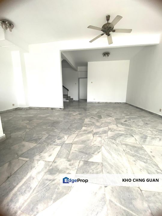 Bandar Puchong Jaya 4 km to lrt bukit puchong Freehold Ample Parking Area 4 Room, Selangor, Puchong