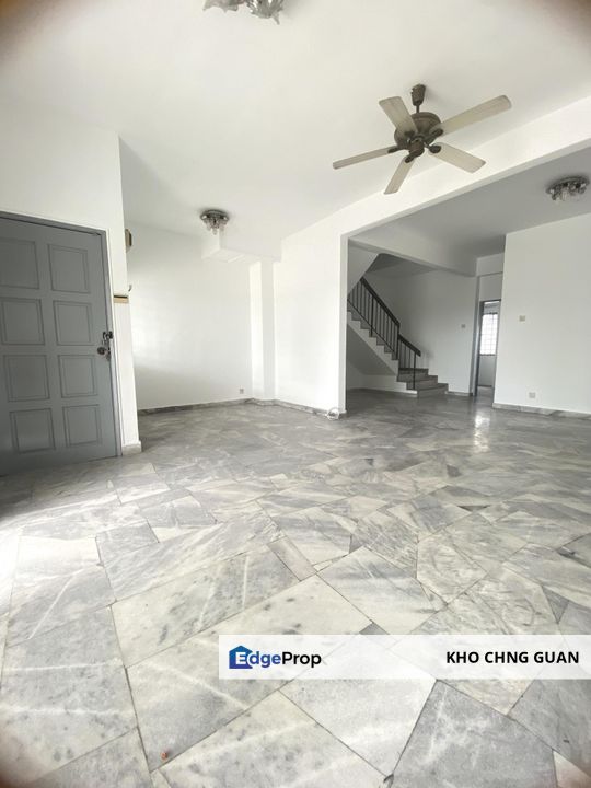 Bandar Puchong Jaya 4 km to lrt bukit puchong Freehold Ample Parking Area 4 Room, Selangor, Puchong