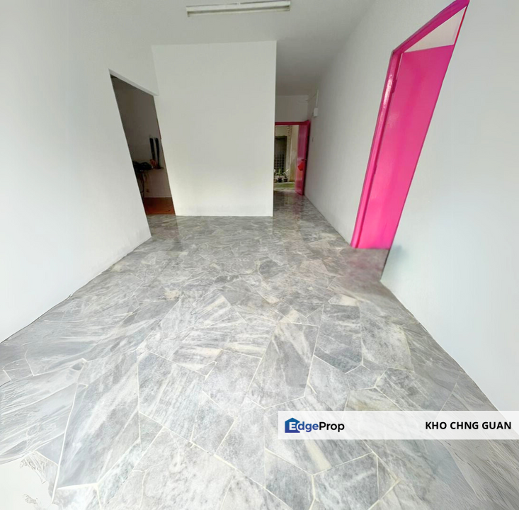 Ruvena Viilla Puchong Prima [GROUND FLOOR]  Non Bumi Well Kept Unit, Selangor, Puchong South