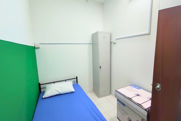 Vista Pinggiran, Taman Pinggiran Putra