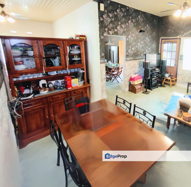 [1km to Beach] Klebang Melaka Freehold Bungalow With Super Xtra Land For Sale, Melaka, Klebang