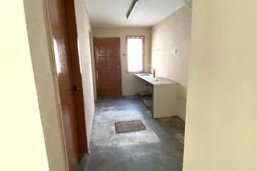 Jalan Taman Perindustrian Puchong 1/8