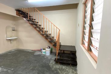 Jalan Taman Perindustrian Puchong 1/8