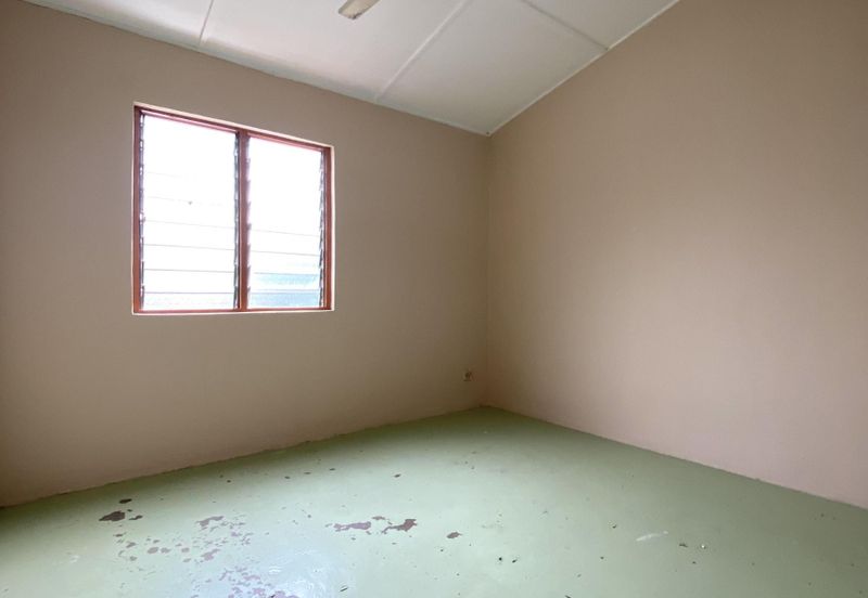 Jalan Taman Perindustrian Puchong 1/8