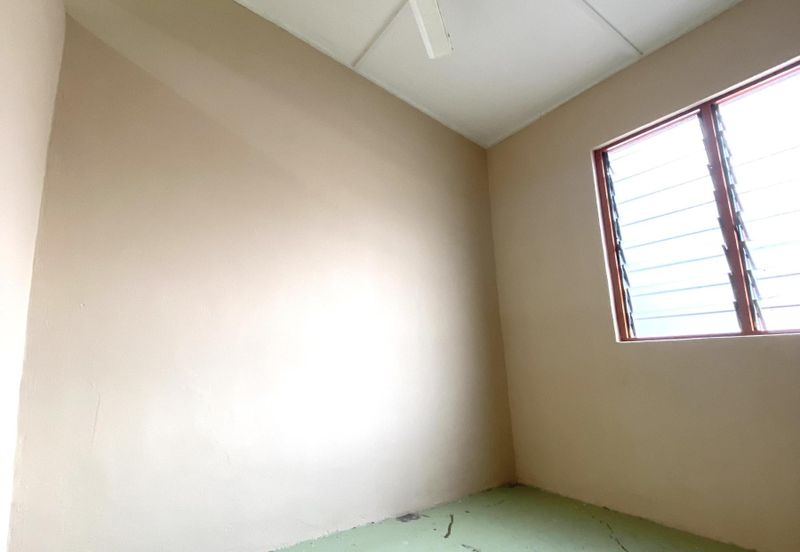 Jalan Taman Perindustrian Puchong 1/8