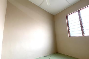 Jalan Taman Perindustrian Puchong 1/8