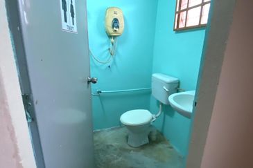 Jalan Taman Perindustrian Puchong 1/8