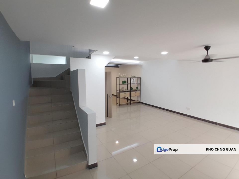 Taman Bukit Permai Kajang [NEWLY RENOVATED] with ID Design Freehold 2 Sty 4 Room, Selangor, Kajang