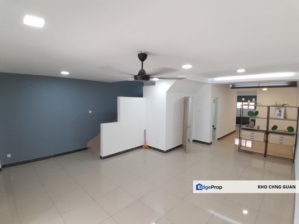Taman Bukit Permai Kajang [NEWLY RENOVATED] with ID Design Freehold 2 Sty 4 Room, Selangor, Kajang
