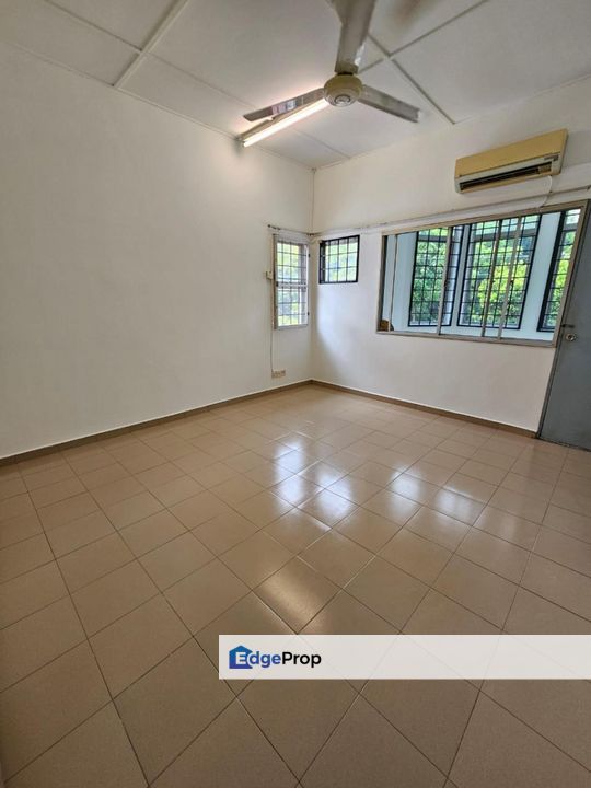 Bandar Puchong Jaya 2 Sty Ample Parking Space [ENDLOT] , Selangor, Puchong