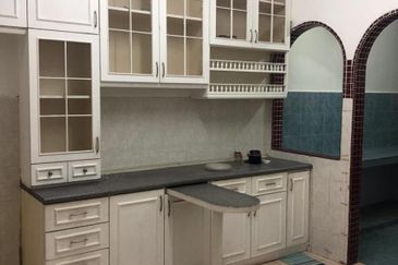 Bandar Tun Hussein Onn