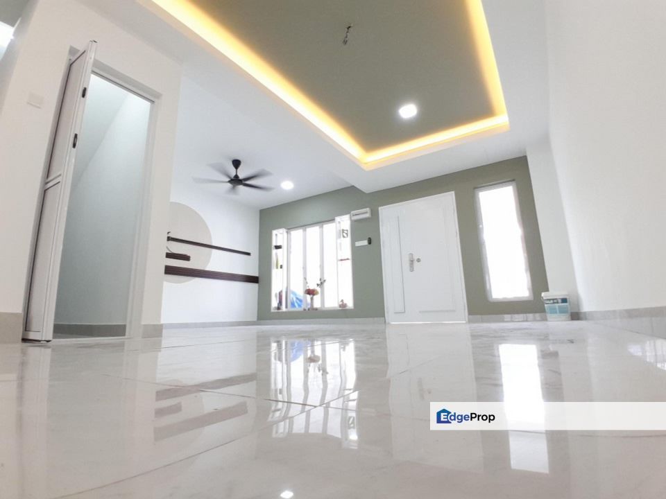 Taman Bukit Mewah Kajang [NEWLY RENOVATED]  Freehold 2 Sty 4 Room For Sale, Selangor, Kajang