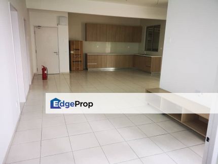 Seri Topaz Apartment Puchong Intan Kitchen Cabinet Cook & Hood Clean well kept, Selangor, Puchong