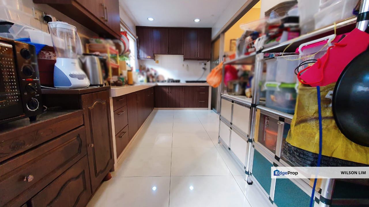 Offer offer offer! Nice well maintain with fully extended kitchen, Selangor, Klang