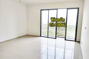 Gravit8 @ Klang South