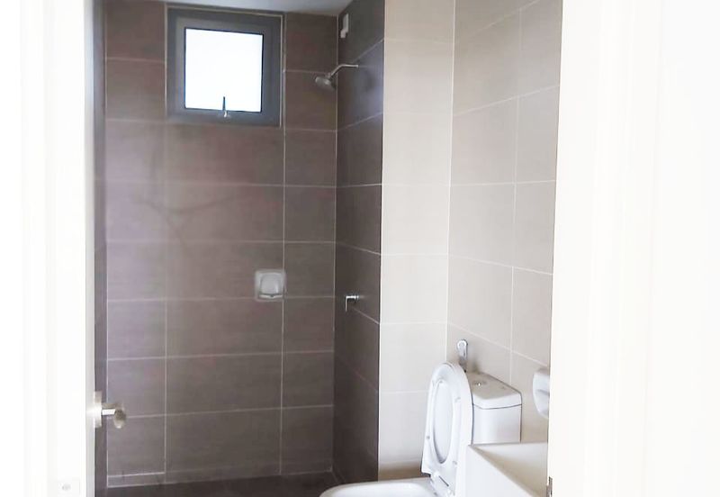 Gravit8 @ Klang South