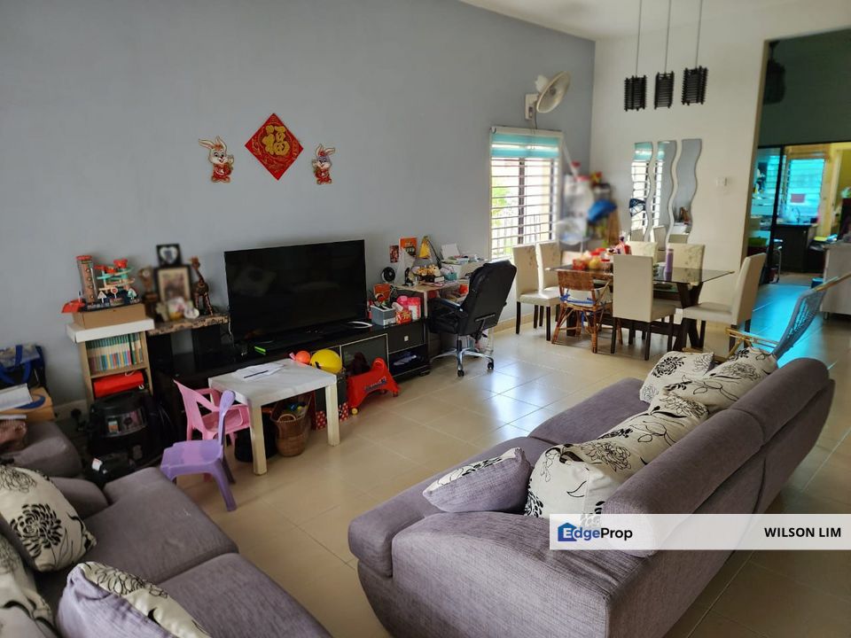 Basic end lot unit with dry and wet kitchen and extra 5ft land, Selangor, Klang