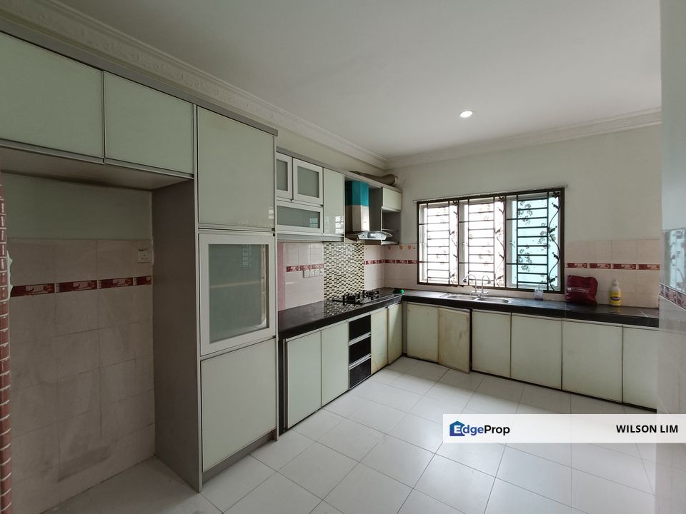 Double story house with some furnitures at Bandar Puteri Klang, Selangor, Klang