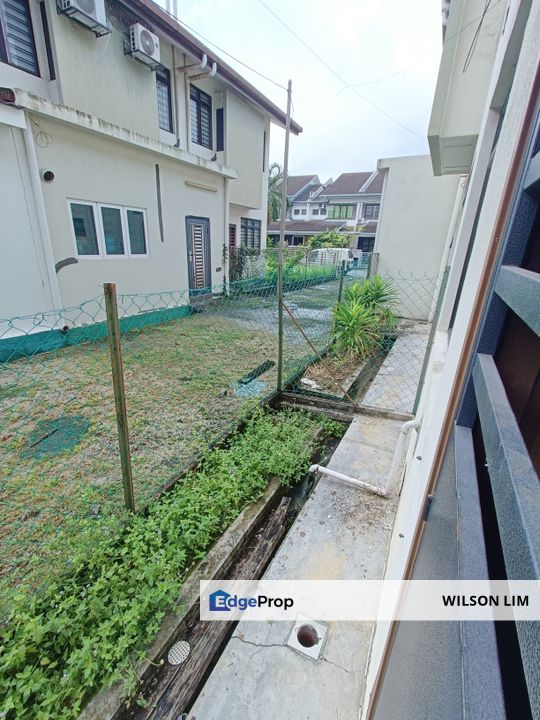 Double story house with Long parking space and no house facing, Selangor, Klang