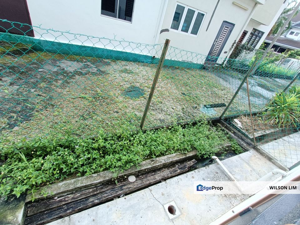 Double story house with Long parking space and no house facing, Selangor, Klang