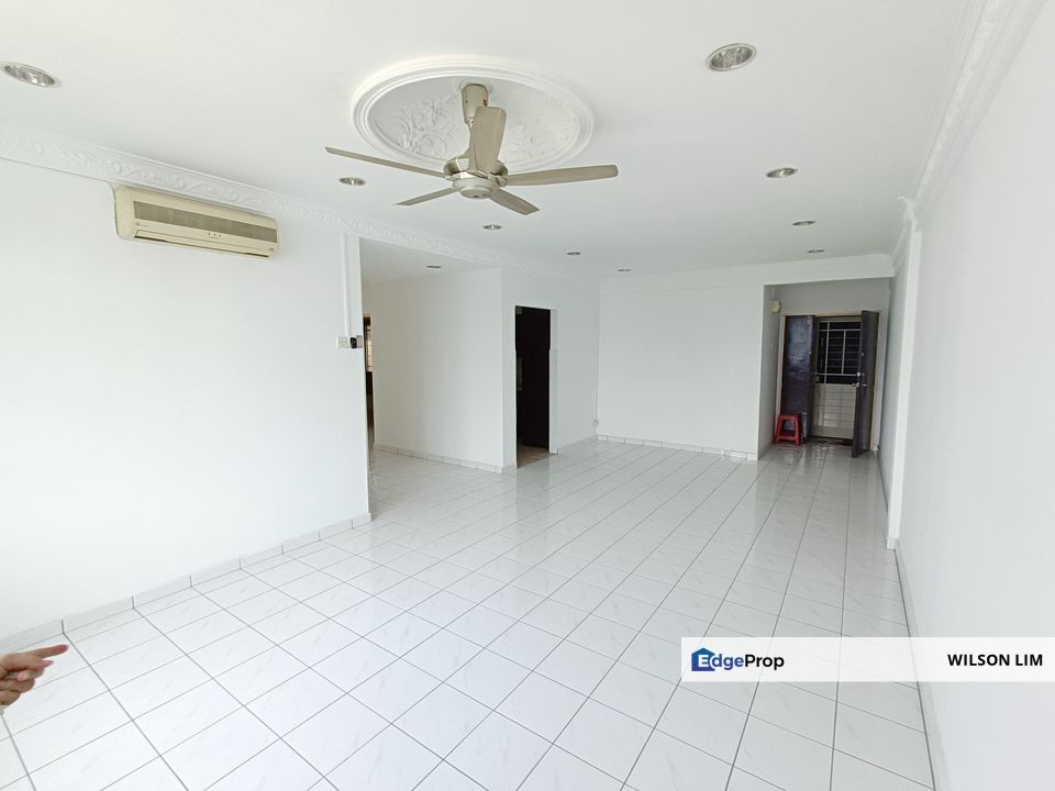 Affordable & Walking distance to Chinese Primary School & SMK Petaling, Selangor, Petaling Jaya