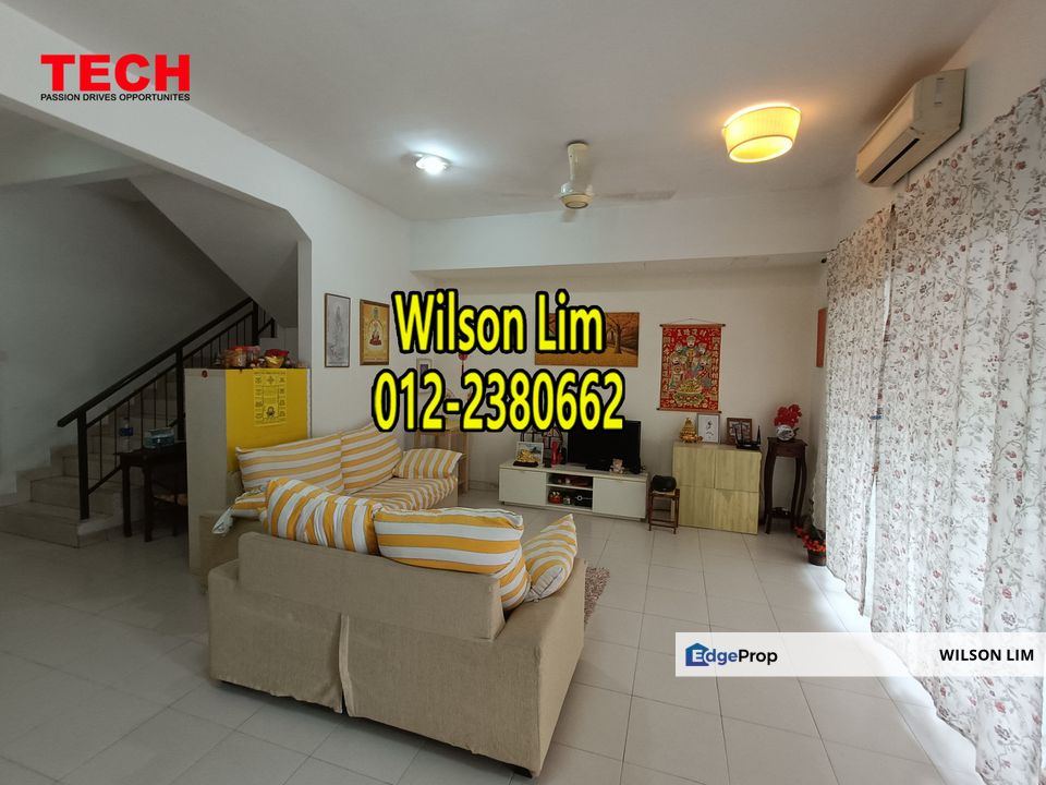 Double story house with face no house and ample parking, Selangor, Klang