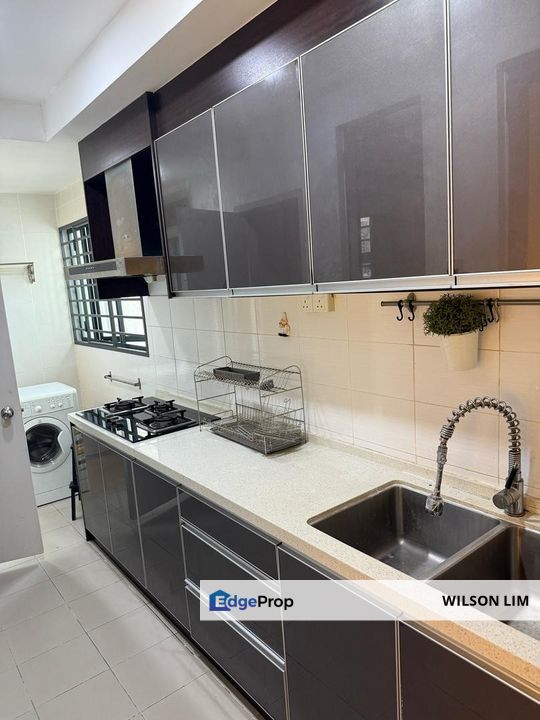 Nice fully furnished 4 rooms 4 baths at Residence 8, Kuala Lumpur, Jalan Klang Lama (Old Klang Road)
