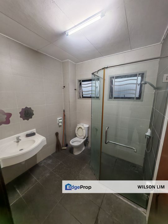 Well Maintain Corner Lot at Jalan Gelang, Bandar Puteri Klang, Selangor, Klang