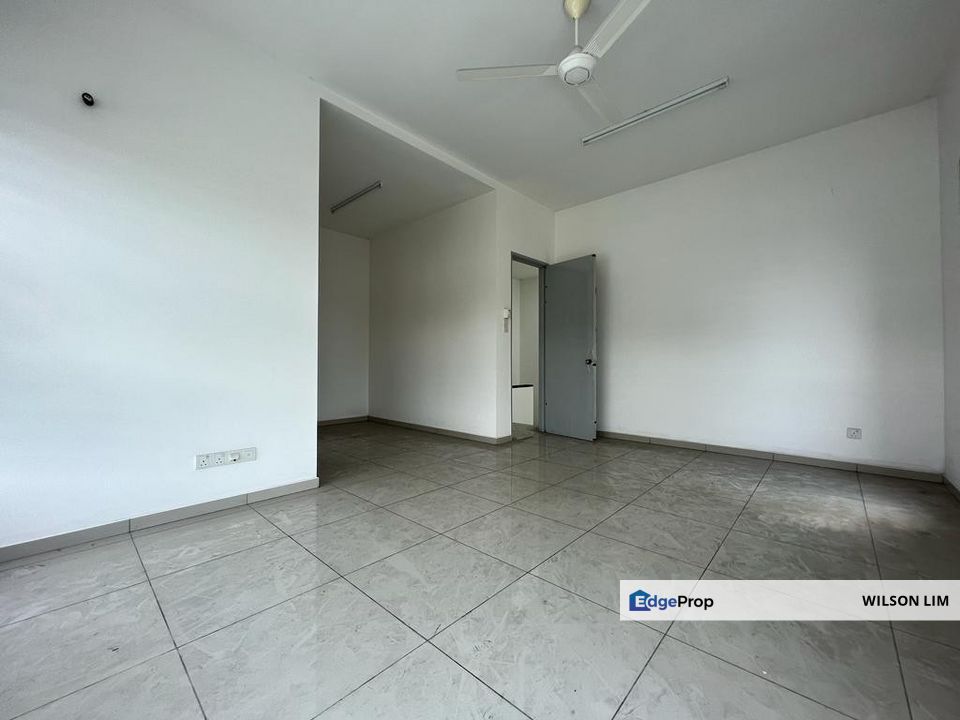 10ft Land End Lot unit Double Story Superlink at Ambang Botanic 2, Selangor, Port Klang
