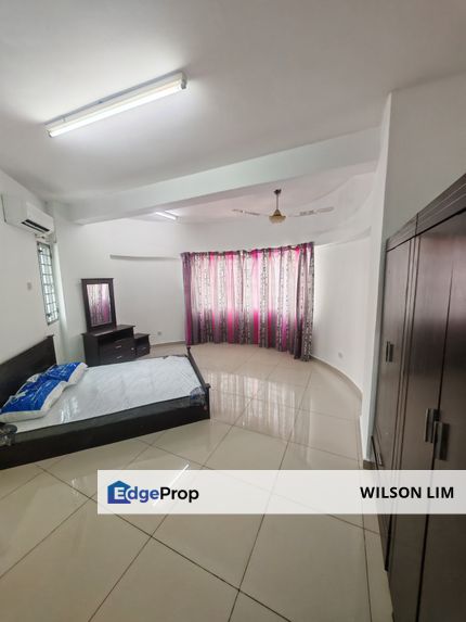 Well maintained and repainted wall for 3room 2baths, Selangor, Klang