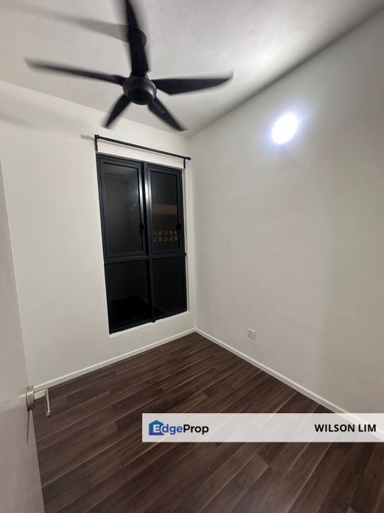 Well maintain Pool View 3 rooms 2 bath unit at Geo Bukit Rimau, Selangor, Shah Alam