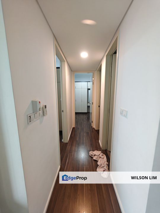 Low floor and nice well maintain 4 roooms 3 baths unit, Selangor, Shah Alam